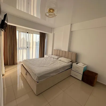 Oba Luxury- Mamaia Nord Apartamento Năvodari